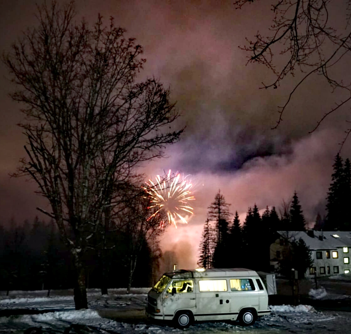 Mehr über den Artikel erfahren Winter in Oberbayern mit dem VW T3 an Silvester