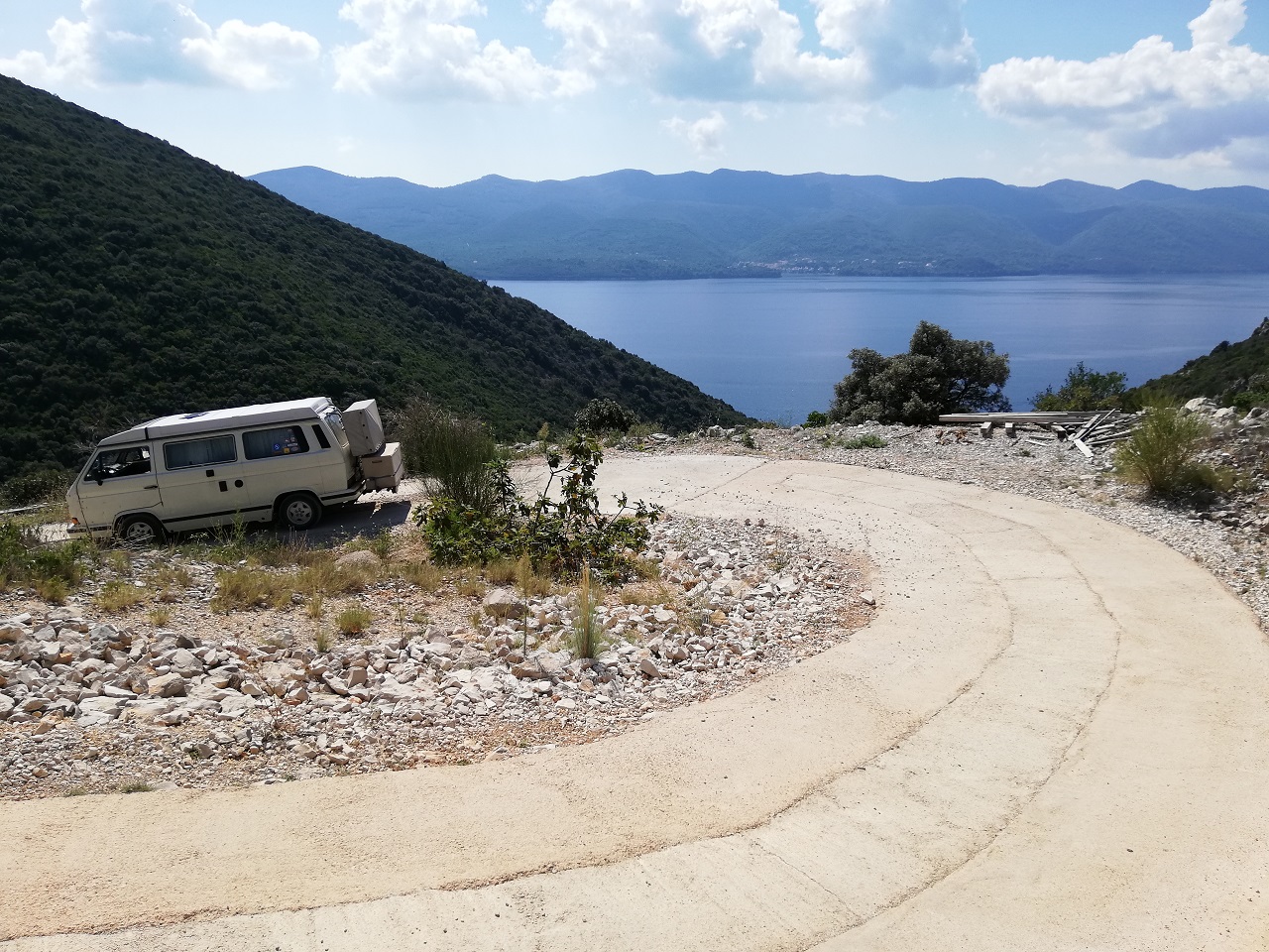 Mehr über den Artikel erfahren Peljesac – Schakale in Kroatien