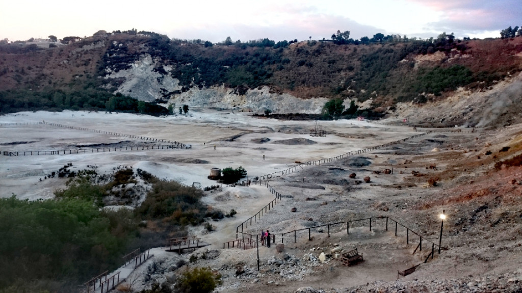 Solfatara Vulkan Italien Fumarolen