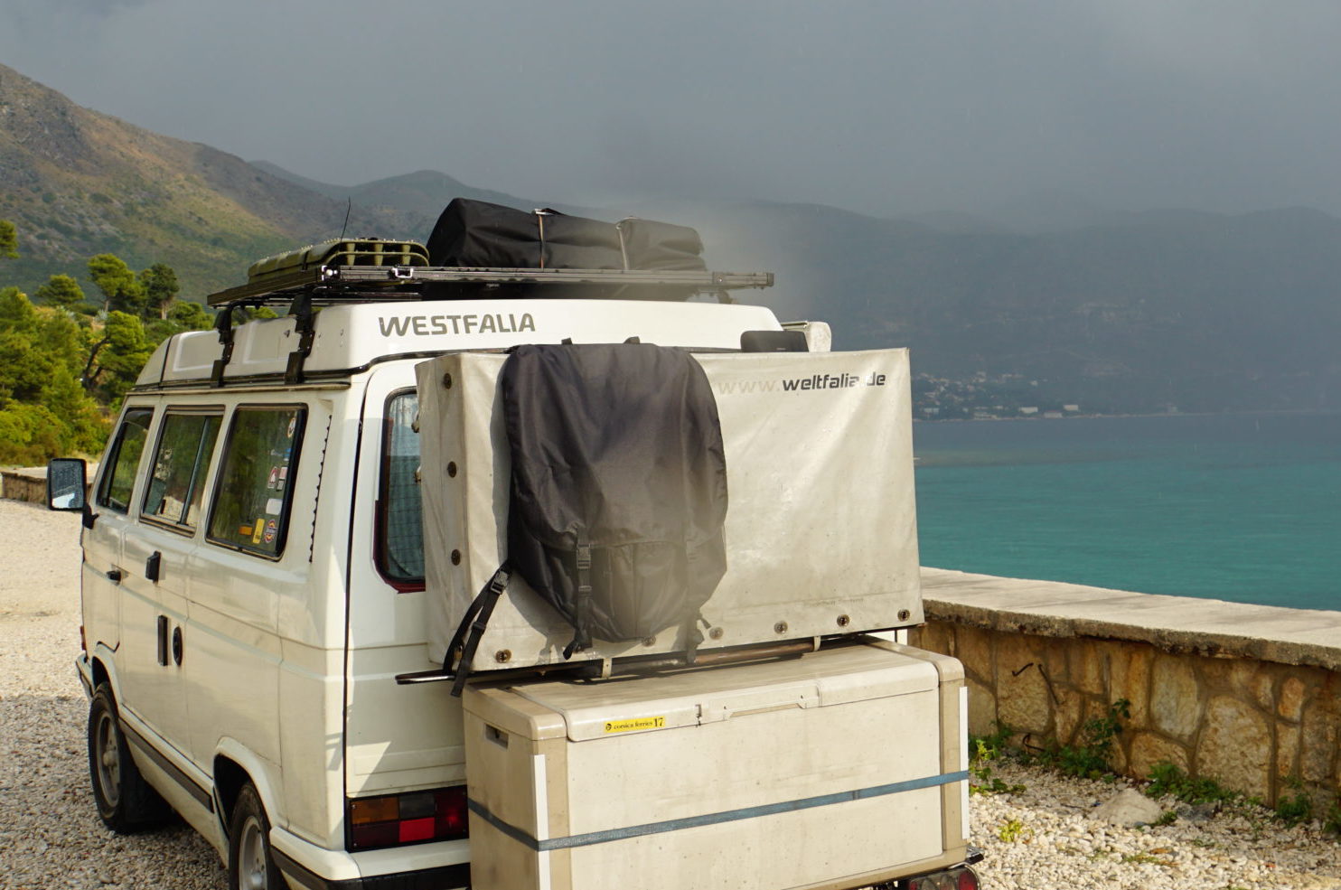 You are currently viewing Der Trasharoo Müllrucksack ist auch am VW Bulli perfekt