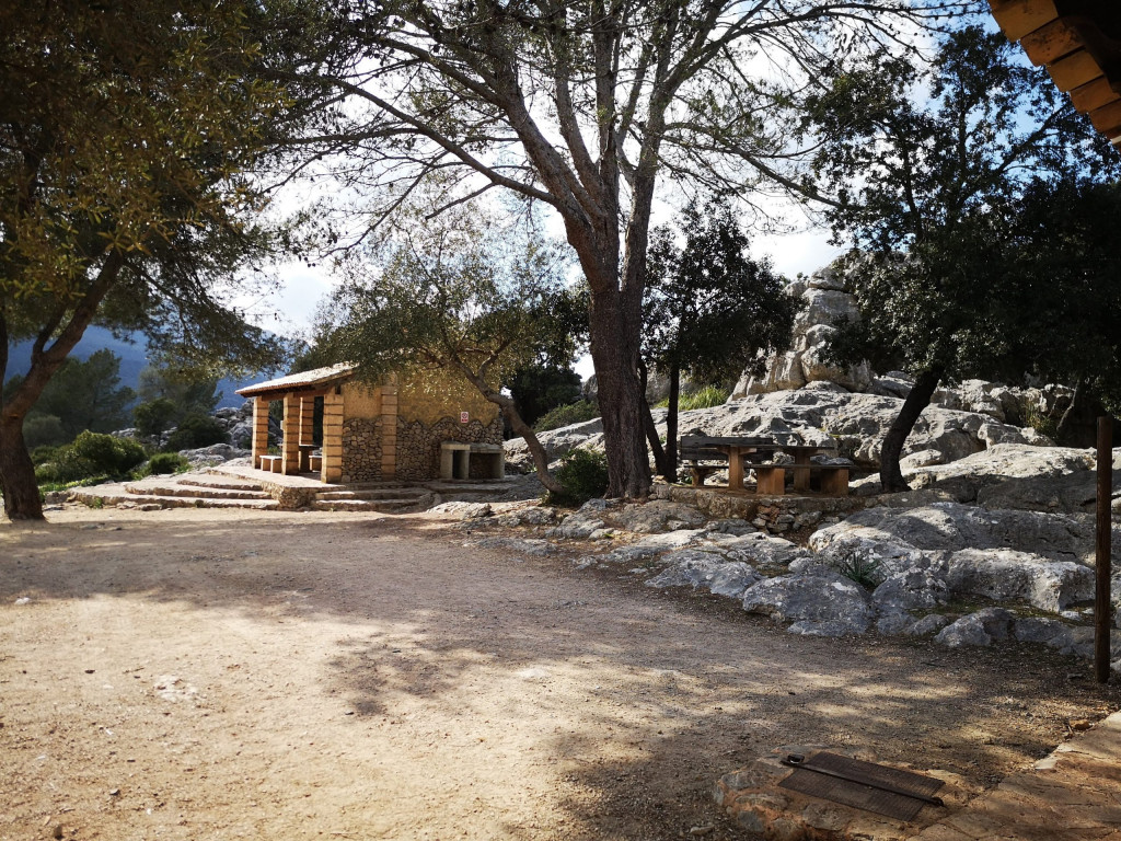 zelten tramontana mallorca campen