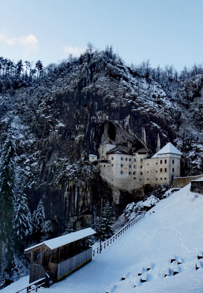 Predjama Castle Slowenien Winter 