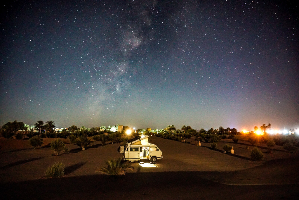 Sterne wüste merzouga milchstraße vanlife camping