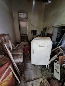 Es stehen noch viele alte Kühlschränke in den Räumen