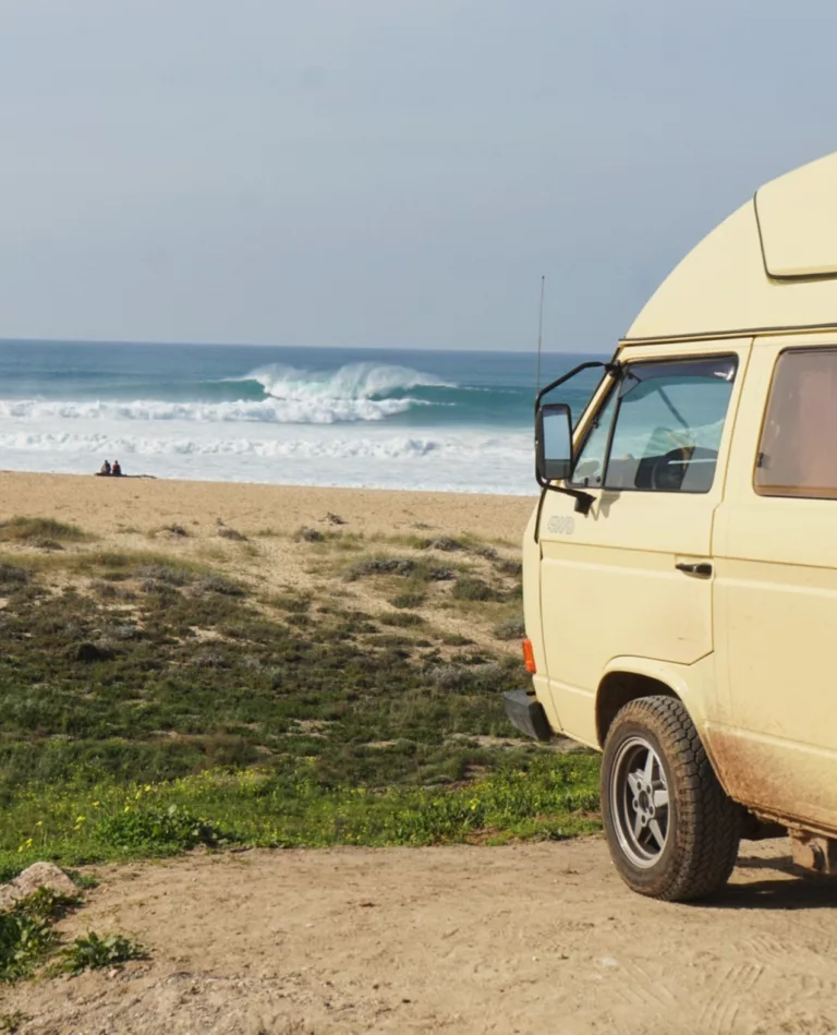 Mehr über den Artikel erfahren Portugal mit dem VW Bulli – Big Waves in Nazare