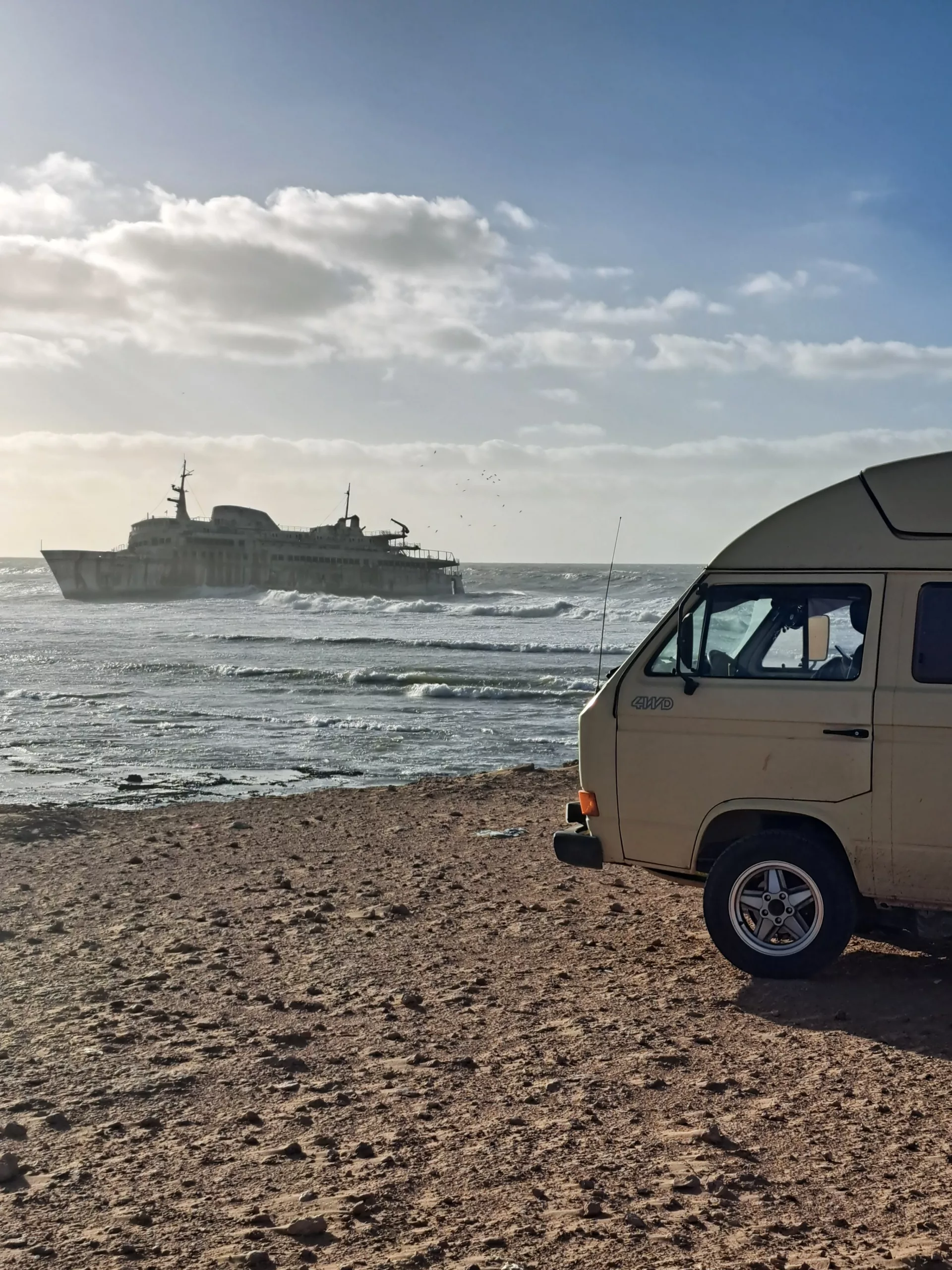 tarfaya fähre wrack schiff vw bulli